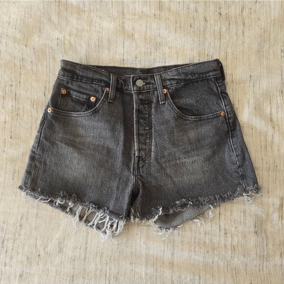 Levi’s 501 Original Jeans Cutoff Short – 27 - Picture 1 of 4
